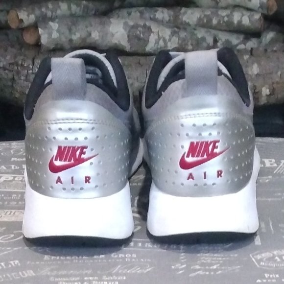 Women's Nike Air Max Tavas Sneakers - Picture 4 of 6